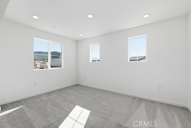 Detail Gallery Image 9 of 22 For 33238 Damask Ln, French Valley,  CA 92596 - 4 Beds | 3 Baths