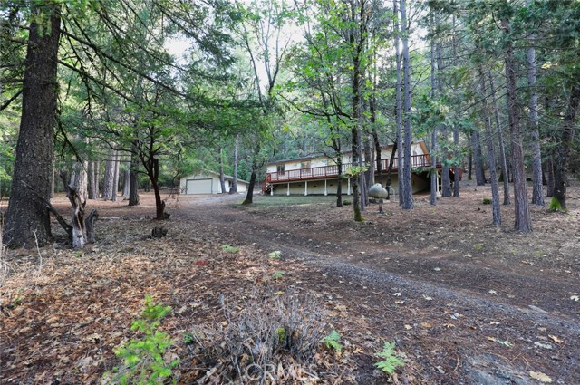 Detail Gallery Image 2 of 30 For 9356 Rockys Rd, Middletown,  CA 95461 - 3 Beds | 2 Baths