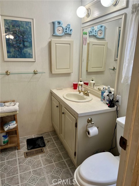 Detail Gallery Image 18 of 23 For 21001 Plummer St #34,  Chatsworth,  CA 91311 - 2 Beds | 2 Baths