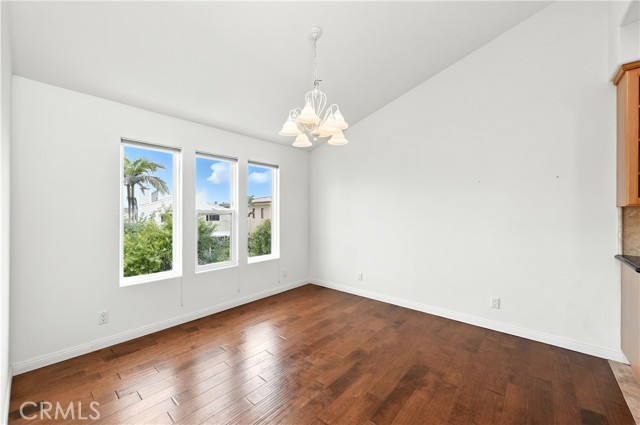 4931 Shoreline Way, Oxnard CA: https://media.crmls.org/medias/2c49c91d-48ef-43d6-a8e8-91eef34a1116.jpg
