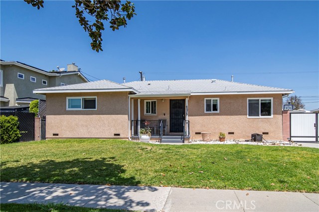 Detail Gallery Image 2 of 32 For 6039 South St, Lakewood,  CA 90713 - 3 Beds | 2 Baths