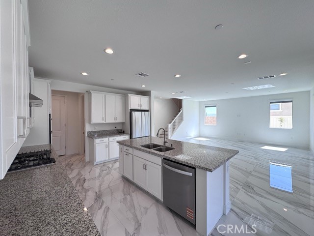 Detail Gallery Image 23 of 69 For 25061 River Peak Dr, Menifee,  CA 92586 - 5 Beds | 3 Baths