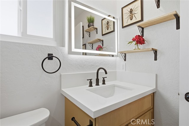 Detail Gallery Image 32 of 39 For 984 Fremont St, Pomona,  CA 91766 - 3 Beds | 2 Baths