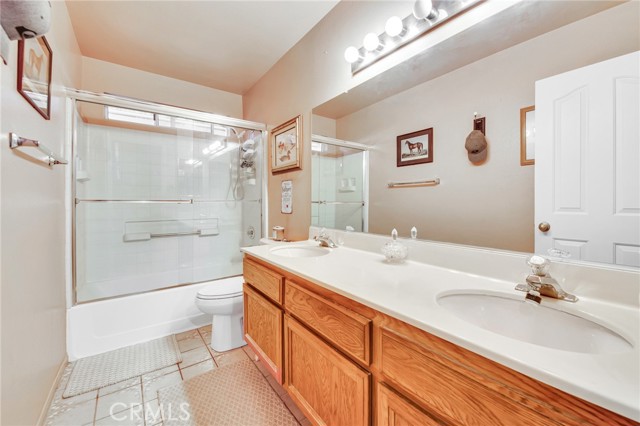 Detail Gallery Image 16 of 32 For 3171 Angeleno Pl, Palmdale,  CA 93551 - 3 Beds | 2 Baths