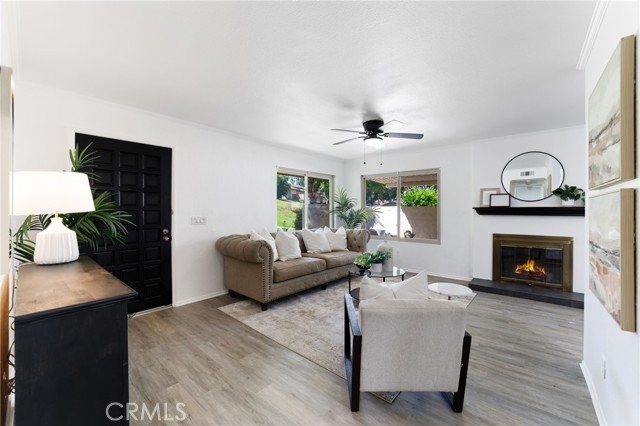 Detail Gallery Image 4 of 35 For 880 Ardmore Cir, Redlands,  CA 92374 - 3 Beds | 2 Baths