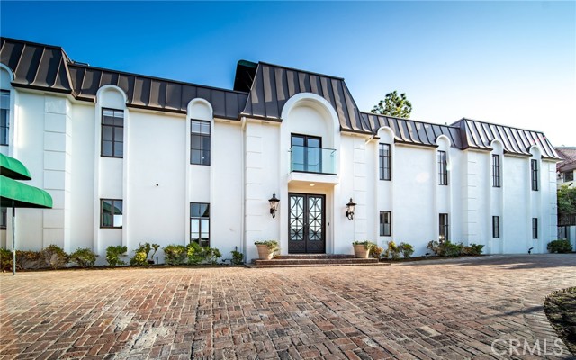 Detail Gallery Image 27 of 200 For 7930 Vulcan Dr, Los Angeles,  CA 90046 - 7 Beds | 8/1 Baths