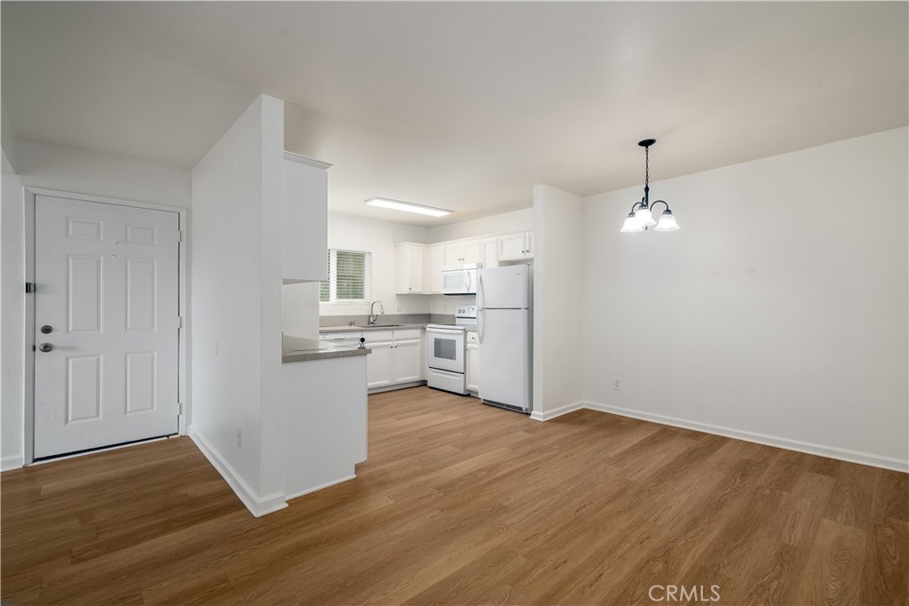 2536 White Oak Pl - photo 5