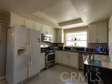 https://media.crmls.org/medias/2c4edc48-d5cd-41e9-8195-8a42df6d3b51.jpg?preset=X-Large