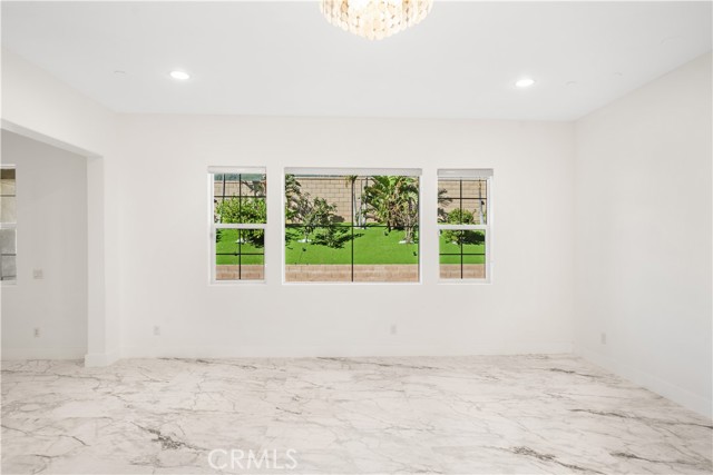 Detail Gallery Image 7 of 53 For 12210 Alamo, Rancho Cucamonga,  CA 91739 - 5 Beds | 4/1 Baths