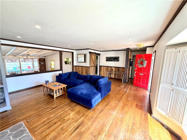 Detail Gallery Image 11 of 54 For 2925 Knoxville, Long Beach,  CA 90815 - 4 Beds | 2 Baths