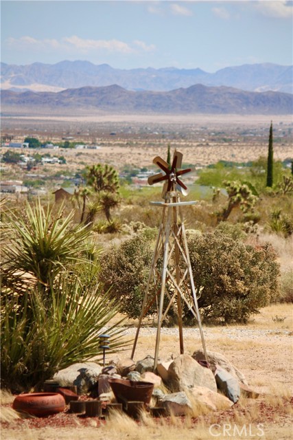 7125 Sunny Vista Road, Joshua Tree CA: https://media.crmls.org/medias/2c5120d9-2aa4-41ed-a9a5-37c0ccb41317.jpg