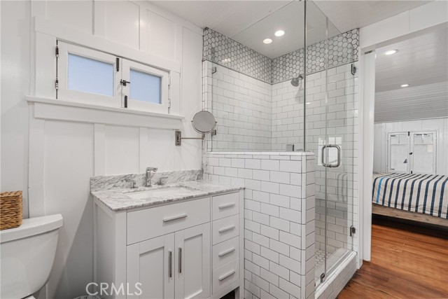 2500 W Oceanfront, Newport Beach CA: https://media.crmls.org/medias/2c512a34-13a6-4673-a20f-4f356e197a39.jpg