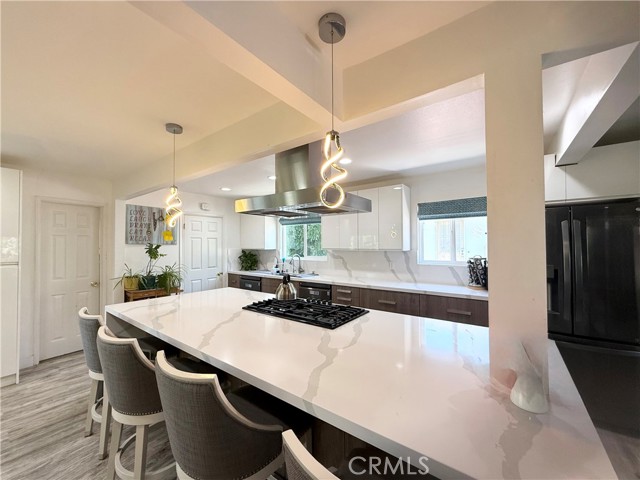 23233 Vanowen Street, West Hills CA: https://media.crmls.org/medias/2c51719a-8af8-4ccf-a693-e409c090ce51.jpg