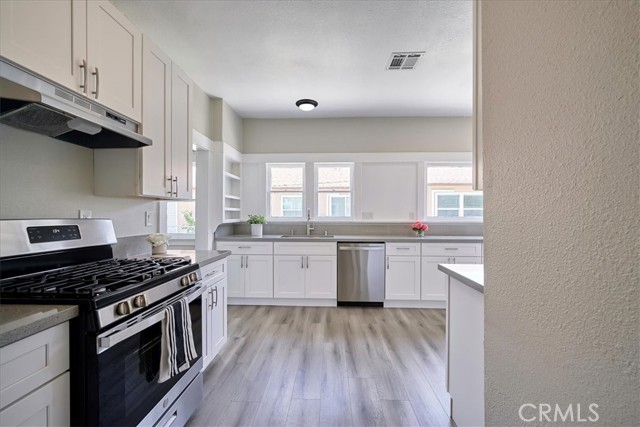 Detail Gallery Image 21 of 40 For 555 W 16th St, San Bernardino,  CA 92405 - 3 Beds | 2 Baths