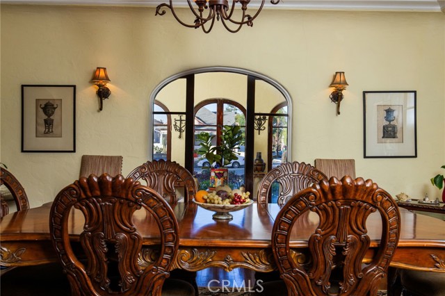 Detail Gallery Image 16 of 53 For 4202 University, Riverside,  CA 92501 - 4 Beds | 3 Baths