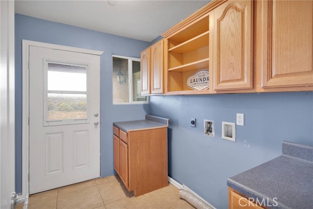 Detail Gallery Image 27 of 38 For 5378 Bellflower St, Oak Hills,  CA 92344 - 4 Beds | 2/1 Baths