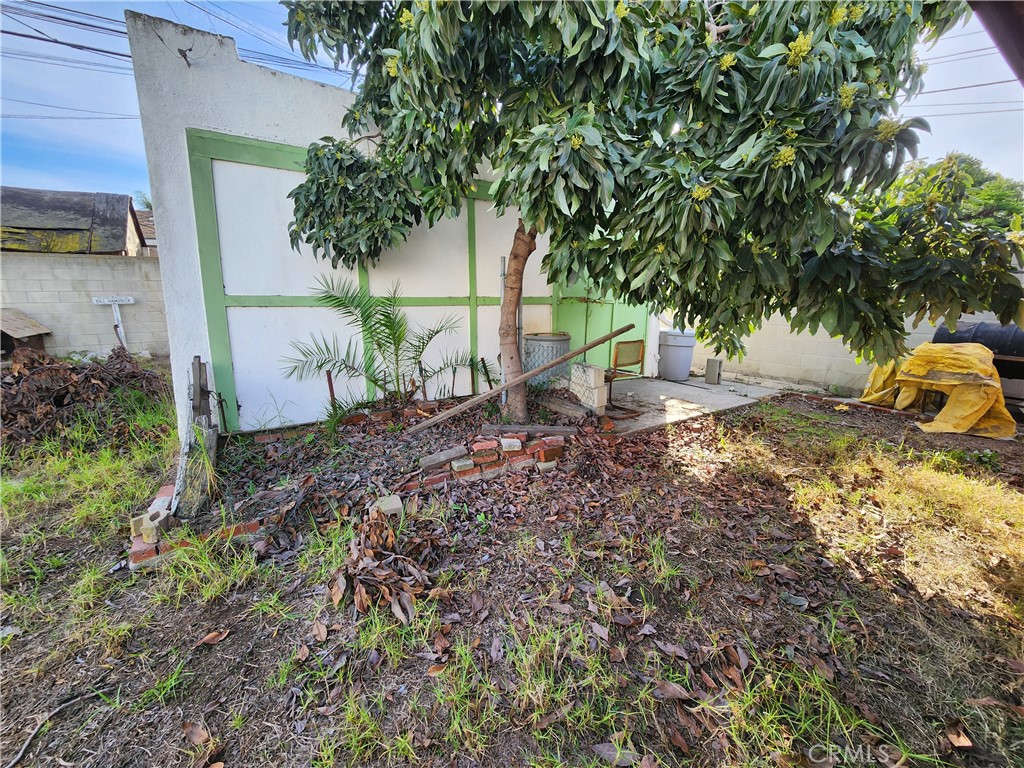 https://media.crmls.org/medias/2c5473cc-6a67-4998-b8c8-8085c8d9bf9c.jpg?preset=X-Large