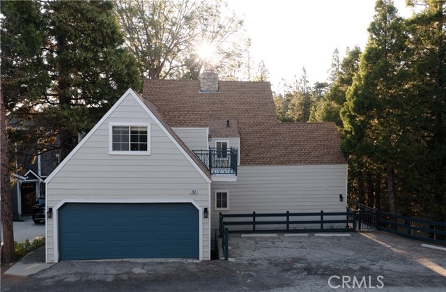 262 State Highway 173, Lake Arrowhead CA: https://media.crmls.org/medias/2c563020-c599-41f3-84e1-6724952a8ae6.jpg