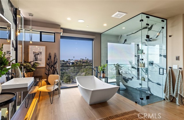 Detail Gallery Image 28 of 46 For 606 E Avenida San Juan, San Clemente,  CA 92672 - 4 Beds | 4/1 Baths