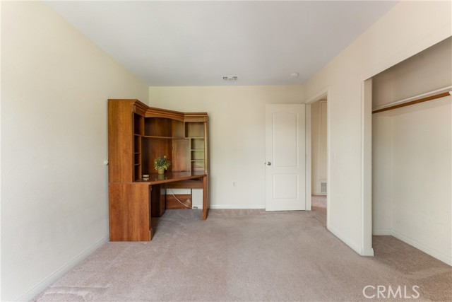 35230 San Carlos Street, Yucaipa CA: https://media.crmls.org/medias/2c56bd95-7600-4698-aa0a-d75155d54204.jpg