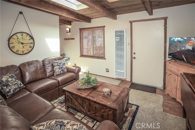 Detail Gallery Image 20 of 34 For 41490 Comstock Ln, Big Bear Lake,  CA 92315 - 3 Beds | 2 Baths