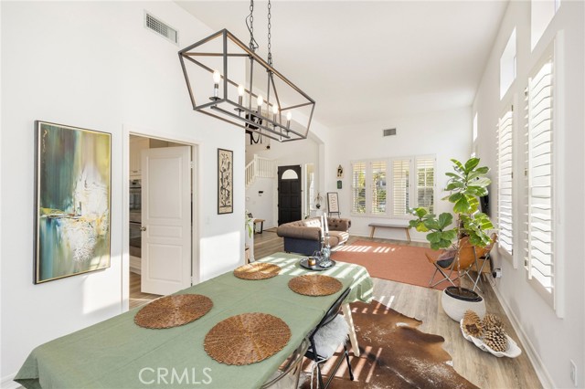 Detail Gallery Image 8 of 38 For 7211 Rockridge Ter, West Hills,  CA 91307 - 5 Beds | 4/1 Baths