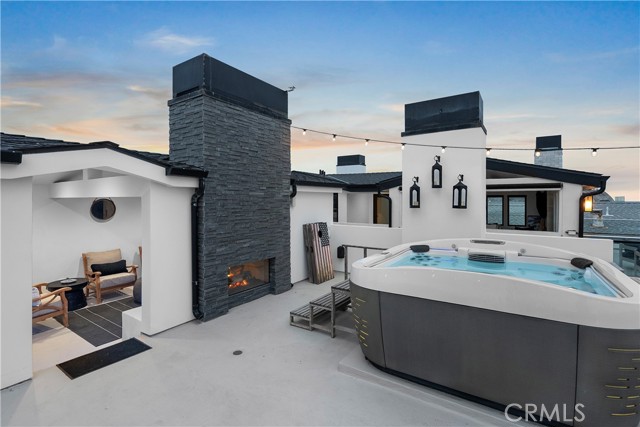 112 30th Street, Newport Beach CA: https://media.crmls.org/medias/2c576432-d5bd-452f-b94e-9bed94b5fd27.jpg