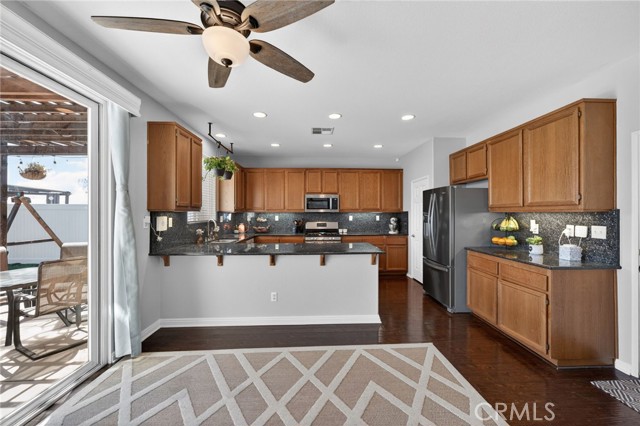 Detail Gallery Image 16 of 67 For 38430 Magdelena St, Murrieta,  CA 92563 - 3 Beds | 2/1 Baths