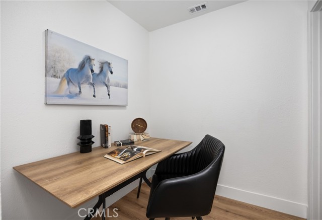 Detail Gallery Image 8 of 14 For 3332 W 134th St, Hawthorne,  CA 90250 - 3 Beds | 2 Baths
