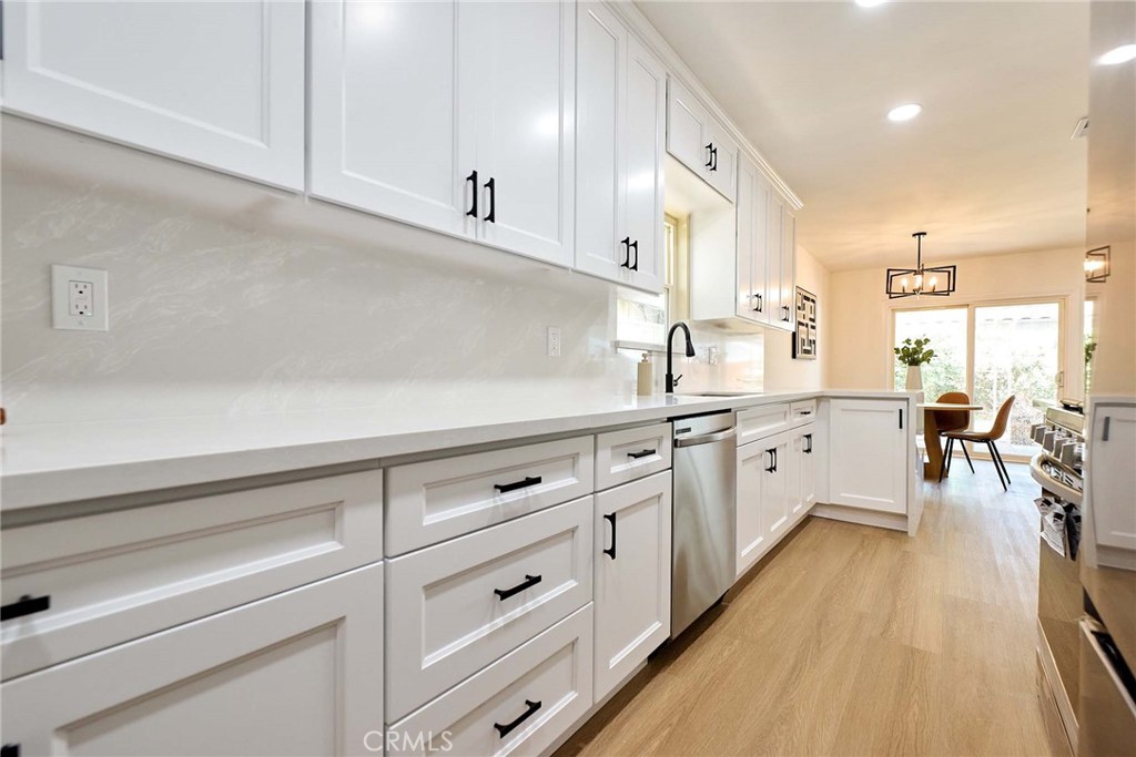 MLS #OC26138586 image #10