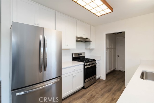 2453 Los Feliz, Thousand Oaks CA: https://media.crmls.org/medias/2c5822f0-0e7b-45a7-8ddd-45eb47124852.jpg