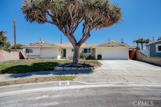 1957 N Topaz St, Orange, CA 92867