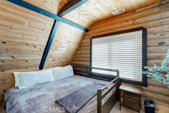 Detail Gallery Image 30 of 49 For 1960 Willow Dr, Running Springs,  CA 92382 - 4 Beds | 3 Baths