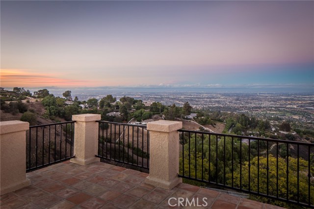 3837 Crest Road, Rancho Palos Verdes, California 90275, 4 Bedrooms Bedrooms, ,5 BathroomsBathrooms,Residential,Sold,Crest,SB17004946