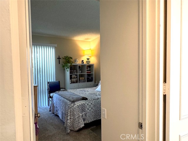 1664 Thunderbird Drive, Seal Beach CA: https://media.crmls.org/medias/2c5aa73b-56e4-4eb0-a021-38343566e0ac.jpg