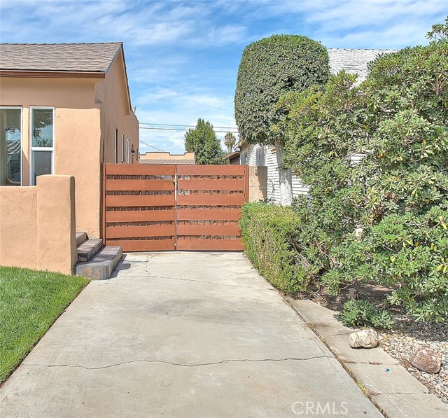 Detail Gallery Image 11 of 74 For 547 W 106th, Los Angeles,  CA 90044 - 3 Beds | 2 Baths