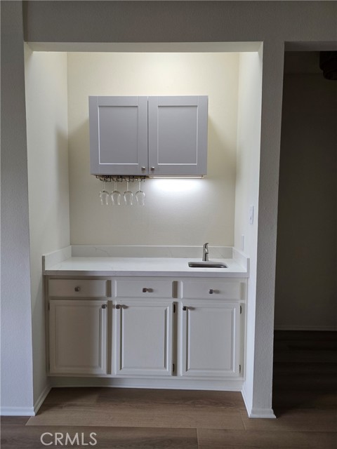 Detail Gallery Image 5 of 17 For 14607 Erwin #210,  Van Nuys,  CA 91411 - 1 Beds | 1 Baths