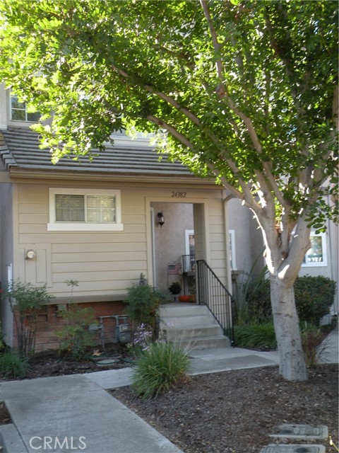 Detail Gallery Image 5 of 9 For 24382 Larchmont Ct #66,  Laguna Hills,  CA 92653 - 2 Beds | 2/1 Baths