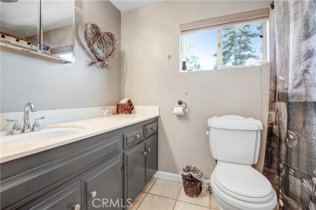 Detail Gallery Image 14 of 22 For 195 Birchwood Dr, Lake Arrowhead,  CA 92352 - 3 Beds | 3/1 Baths