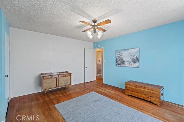 6345 Bigelow Street, Lakewood CA: https://media.crmls.org/medias/2c5d9a03-81fd-49b0-8513-40ff52631873.jpg