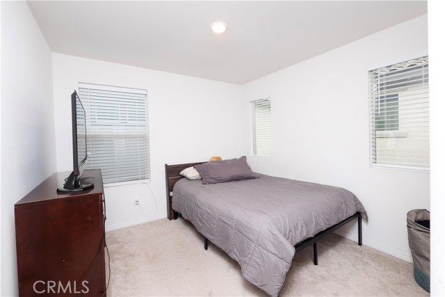 Detail Gallery Image 33 of 69 For 16657 Snowdrop Ln #2,  Fontana,  CA 92336 - 4 Beds | 3 Baths