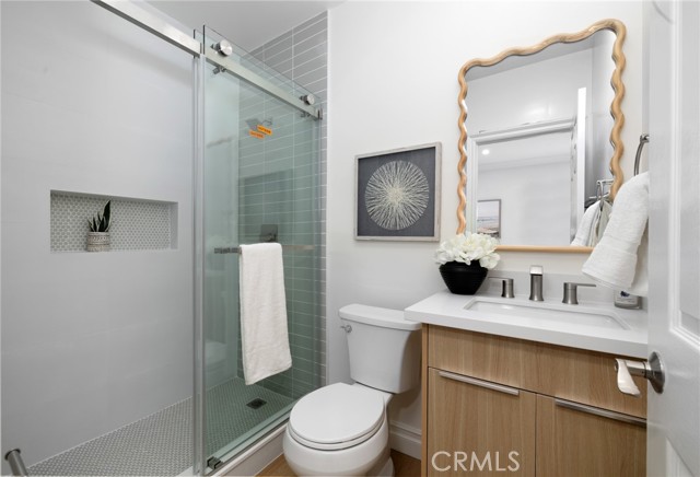 Detail Gallery Image 15 of 25 For 823 Oneonta, South Pasadena,  CA 91030 - 4 Beds | 3 Baths