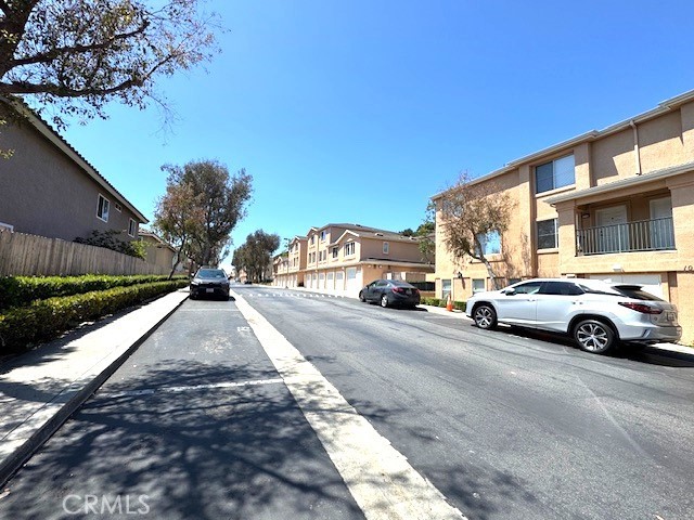 1011 HARBOR VILLAGE Drive, Harbor City CA: https://media.crmls.org/medias/2c5e7584-c2fd-4fe5-88c4-22bbde6c3de2.jpg