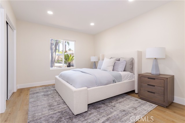 20611 Devonshire Street, Chatsworth CA: https://media.crmls.org/medias/2c5f80f8-9a75-415f-b696-7a6c3a167e76.jpg