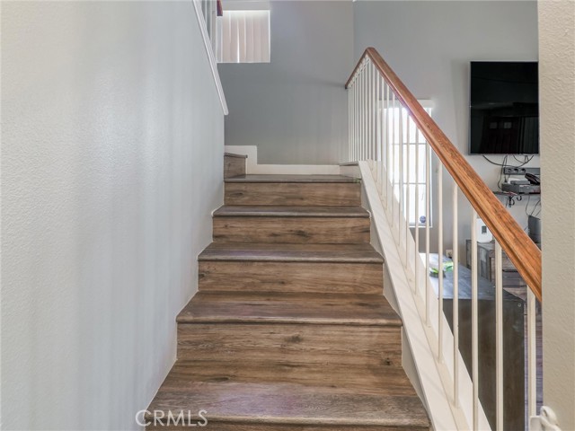 Detail Gallery Image 15 of 19 For 820 W Compton Bld #5,  Compton,  CA 90220 - 4 Beds | 2/1 Baths