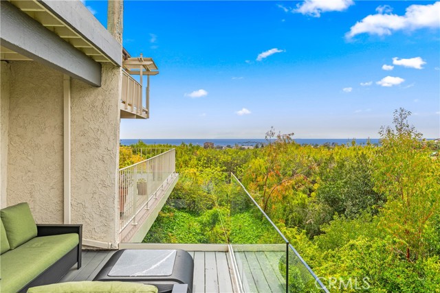 9 Jasmine Creek Dr, Corona del Mar CA: https://media.crmls.org/medias/2c600bd9-a595-43e5-9a23-bfd4a4678ab2.jpg