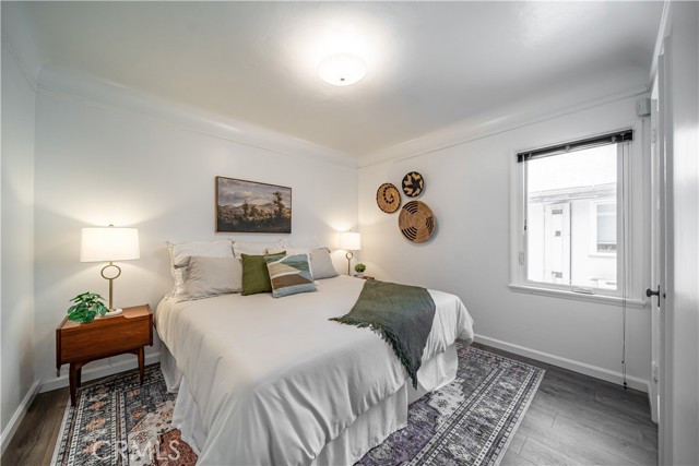 2325 Golden Avenue, Long Beach CA: https://media.crmls.org/medias/2c606ae4-6227-4d4c-a052-b2345dc83b29.jpg