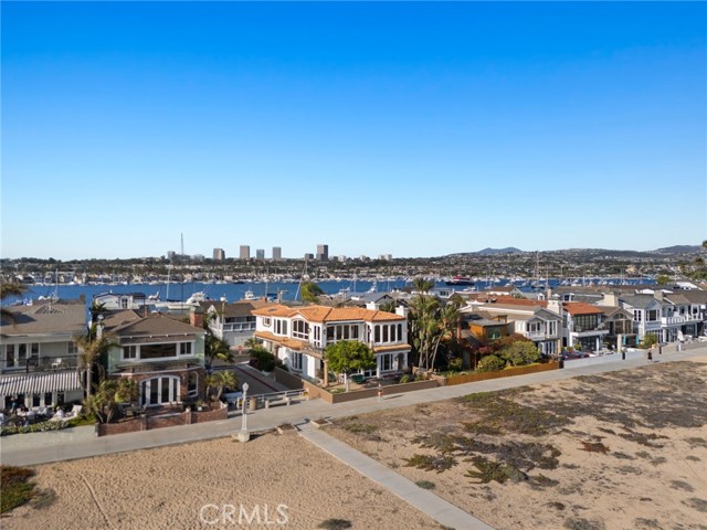 1201 E Balboa Boulevard, Newport Beach CA: https://media.crmls.org/medias/2c60d5d8-1228-4d78-b8a8-81b91a174026.jpg