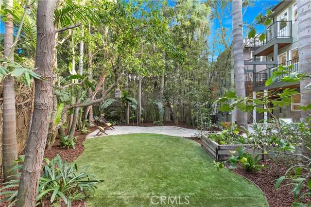 1156 S Carmelina Avenue, Los Angeles CA: https://media.crmls.org/medias/2c614f25-b420-467b-8c8f-b96ae3cf3376.jpg