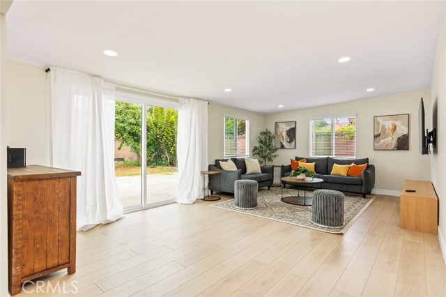 Detail Gallery Image 14 of 38 For 13502 Jackson St, Westminster,  CA 92683 - 5 Beds | 3 Baths